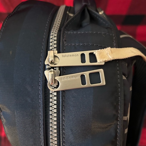 Lululemon backpack - Picture 4 of 4